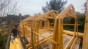 Installation of roof trusses